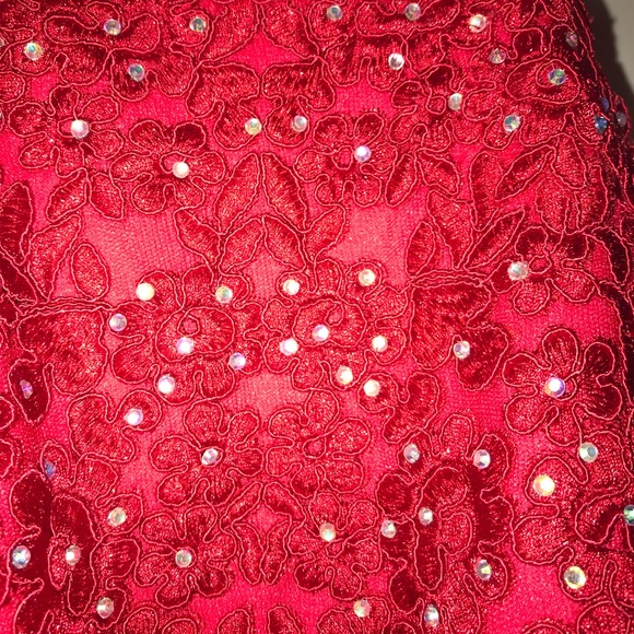 Betsy & Adam Red Sequin Dress size 2. Perfect for Holiday parties! - Picture 4 of 4